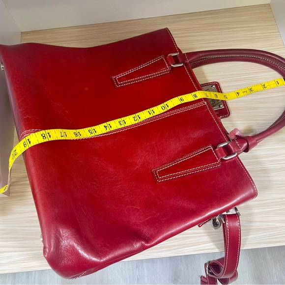 VALENTINA Italy Red Leather Stachel Handbag Double Handle Cross Body Strap. - Picture 7 of 8